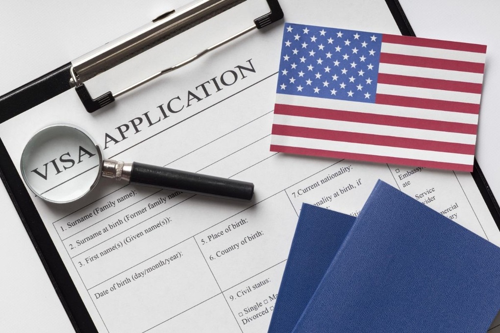 Mỹ thí điểm chương trình thu tiền đặt cọc tới 15.000 USD với người xin visa - 1 Mỹ thí điểm chương trình thu tiền đặt cọc tới 15.000 USD với người xin visa - 1