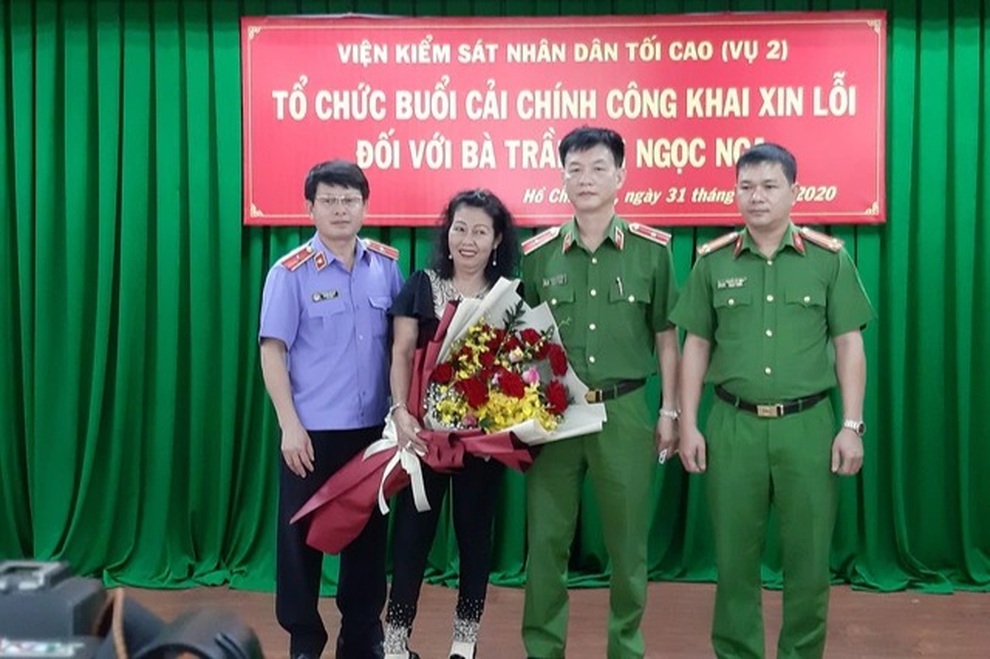 Chuỗi ngày đau khổ của nữ luật gia bị oan sai - 2 Chuỗi ngày đau khổ của nữ luật gia bị oan sai - 2