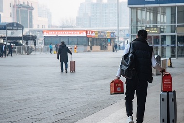 Trung Quốc thưa thớt những chuyến về quê ăn Tết do Covid-19