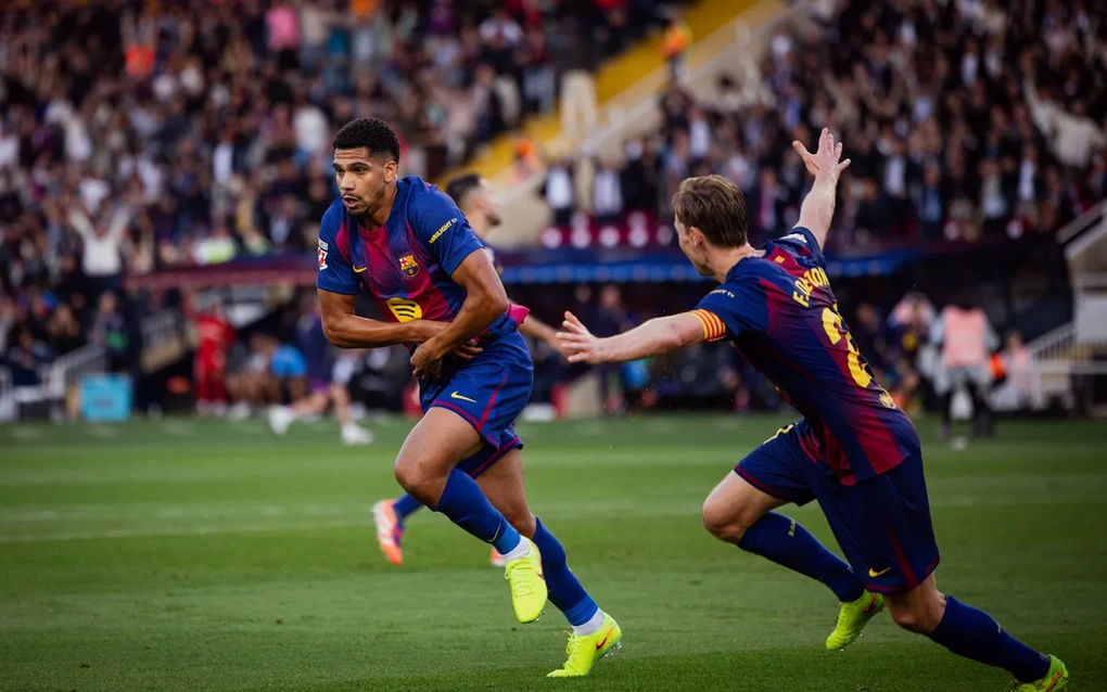HLV Hansi Flick nhận thẻ đỏ, Barcelona giành 3 điểm nhọc nhằn - 1 HLV Hansi Flick nhận thẻ đỏ, Barcelona giành 3 điểm nhọc nhằn - 1