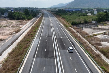 Cao tốc Biên Hòa - Vũng Tàu chờ ngày thông xe, kết nối sân bay Long Thành