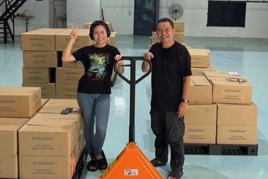 Cựu CEO xin làm thực tập sinh ở tuổi 62, chấp nhận sếp bằng tuổi… con mình