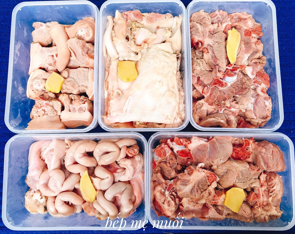 Ở nhà mùa dịch, chị em phụ nữ mang cả siêu thị mini vào căn bếp - 4 Ở nhà mùa dịch, chị em phụ nữ mang cả siêu thị mini vào căn bếp - 4