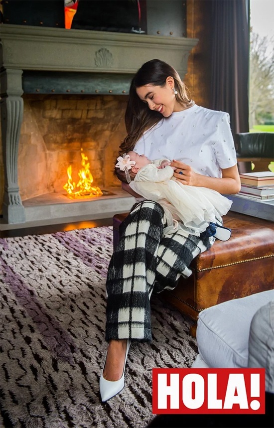 Triệu phú quyến rũ nhất hành tinh: Sở hữu thân hình 6 múi và vợ kém 27 tuổi - 9