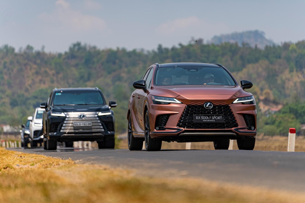 Cùng Lexus lên rừng, xuống biển - Hành trình của sự êm ái, hứng khởi - 2 Cùng Lexus lên rừng, xuống biển - Hành trình của sự êm ái, hứng khởi - 2