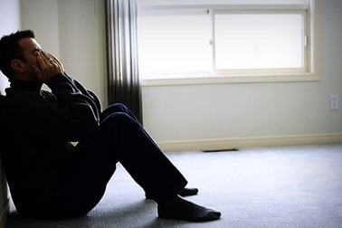 Sát Tết, đại gia nhập viện trốn nợ