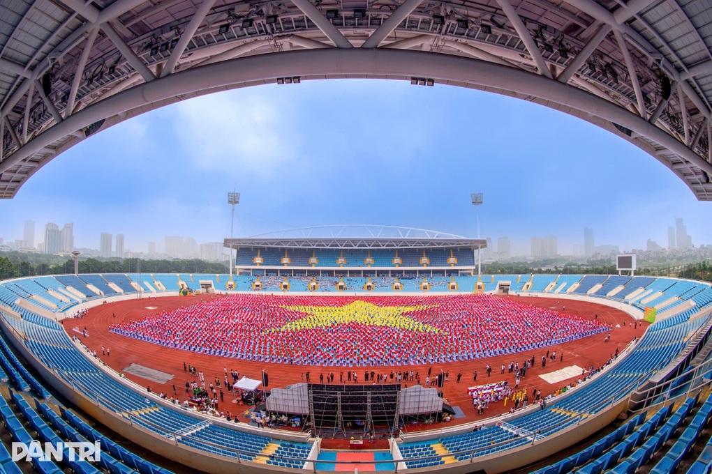 Mời bạn đọc tham gia cuộc thi ảnh Màu cờ tôi yêu - 2 Mời bạn đọc tham gia cuộc thi ảnh Màu cờ tôi yêu - 2