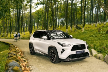 Toyota Yaris Cross 2025: SUV đô thị hàng đầu doanh số phân khúc B-SUV