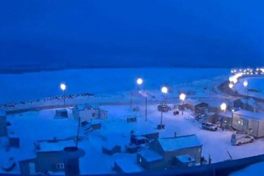 Thị trấn không thấy mặt trời suốt 65 ngày