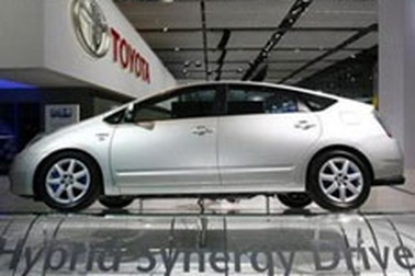 Toyota thua kiện về quyền sử dụng công nghệ hybrid