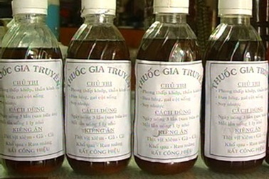 Phát hiện cơ sở thuốc gia truyền sử dụng tân dược độc hại