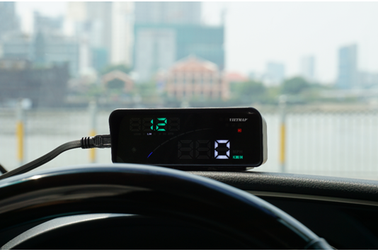 HUD - thiết bị hiển thị thông tin trên kính lái ôtô