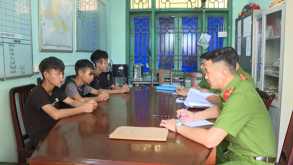 Phú Thọ: Xử lý 5 trường hợp giao xe cho người chưa đủ tuổi - 1