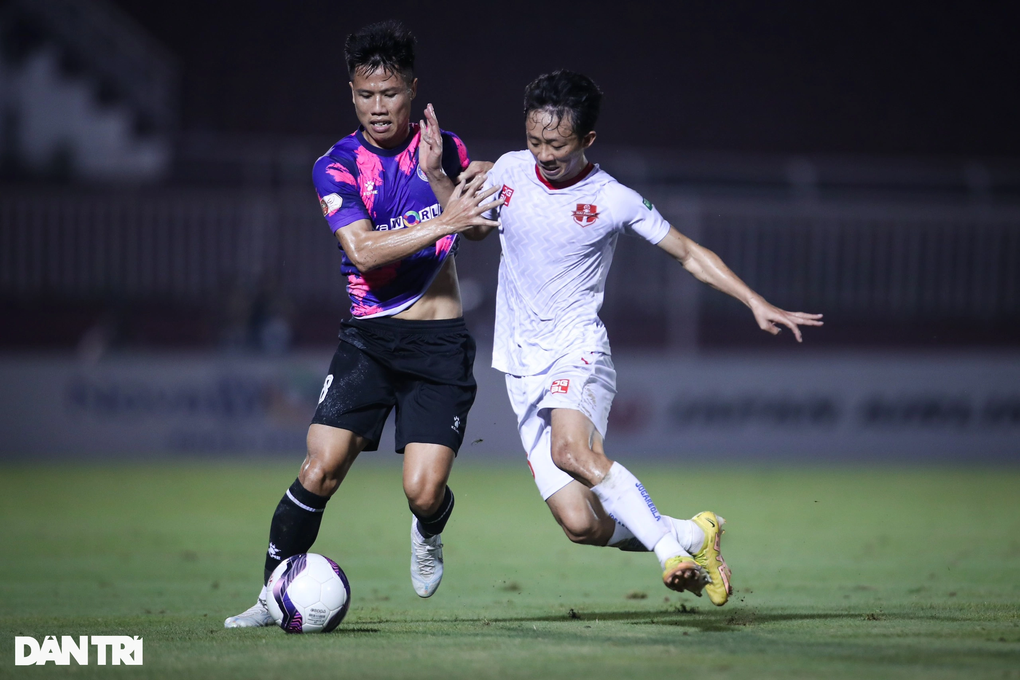 Đánh bại Sài Gòn FC, CLB Hải Phòng lên ngôi đầu bảng V-League - 2 Đánh bại Sài Gòn FC, CLB Hải Phòng lên ngôi đầu bảng V-League - 2