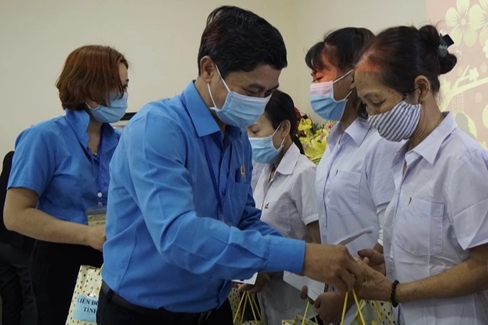 Truy cứu trách nhiệm hình sự tổ chức, cá nhân nếu trục lợi chính sách - 2 Truy cứu trách nhiệm hình sự tổ chức, cá nhân nếu trục lợi chính sách - 2