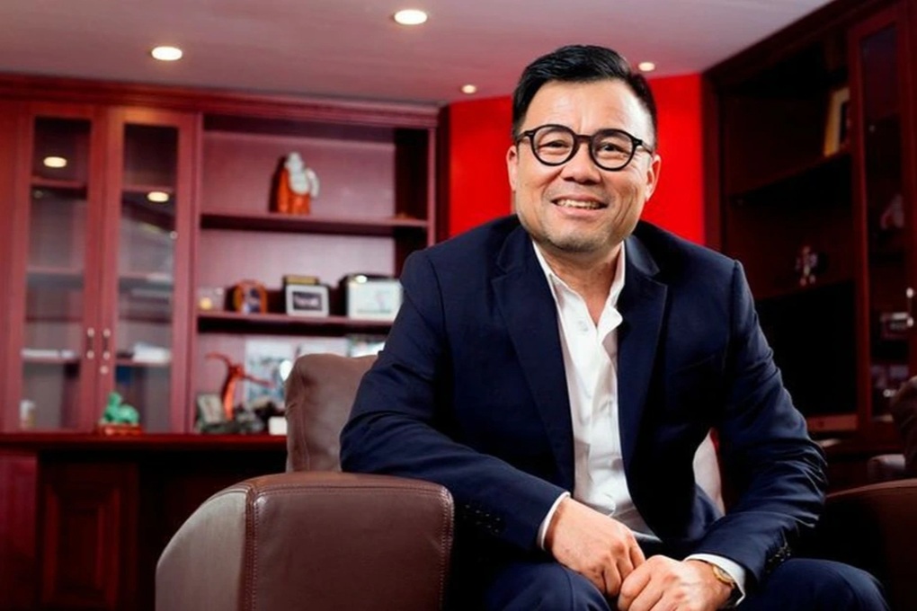 Aktien des Aktientycoons Nguyen Duy Hung erreichen Allzeithoch - 1 Cổ phiếu nhà ông trùm chứng khoán Nguyễn Duy Hưng lên cao nhất lịch sử - 1