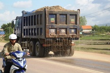 Chủ tịch tỉnh Bình Định chỉ đạo xử lý xe quá tải “lộng hành” trên Quốc lộ 19!