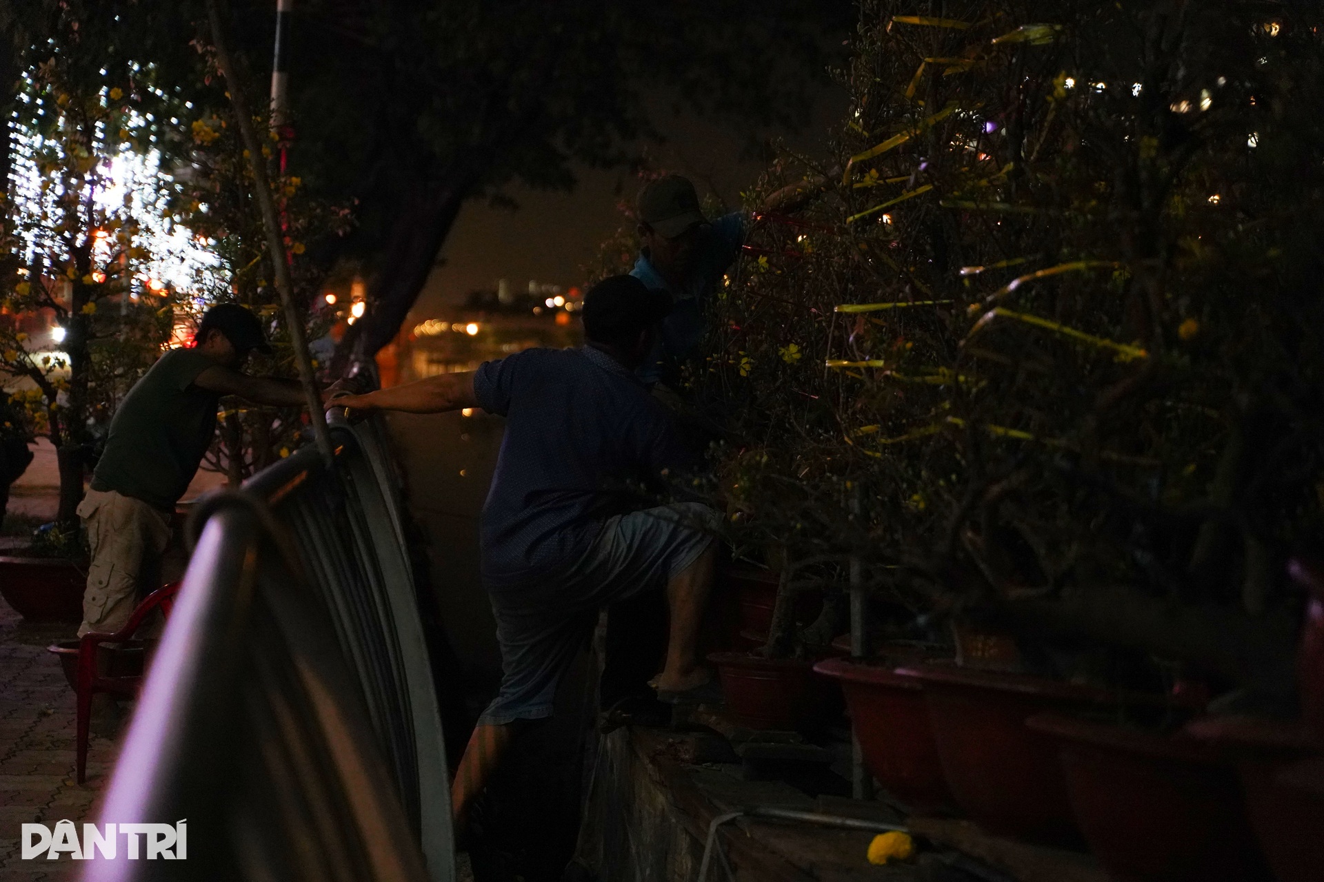 Mùa xuân trôi theo dòng nước - 16 Mùa xuân trôi theo dòng nước - 16