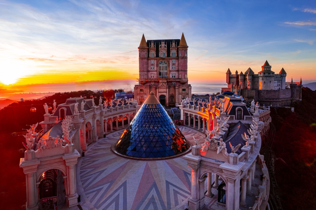 PGS.TS Trần Đình Thiên: Nếu dừng lại, Đà Nẵng sẽ tụt hậu - 4