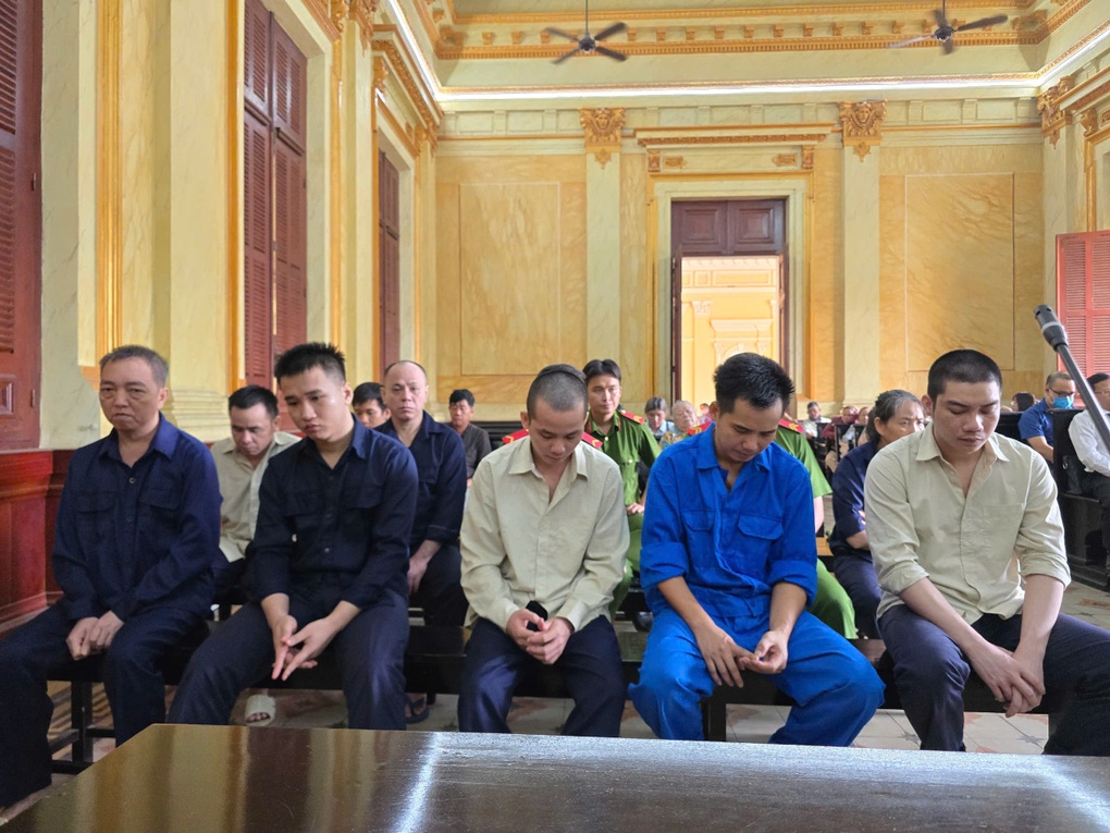Băng nhóm tại TPHCM sản xuất hàng loạt thuốc kháng sinh bằng bột năng - 1
