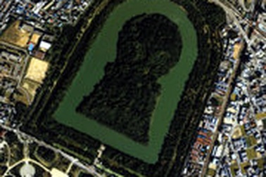 Mở cửa khu lăng mộ bí ẩn của Hoàng gia Nhật Bản