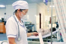 Vụ điều dưỡng bị hành hung khi cấp cứu ngừng tim, Sở Y tế TPHCM nói gì?