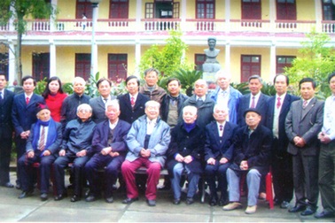 Phó Giáo sư Ninh Viết Giao với xứ Nghệ