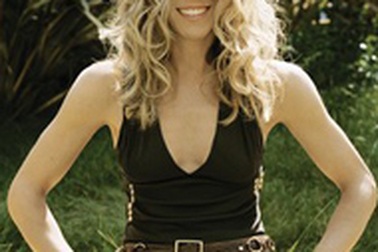 Sheryl Crow viết nhạc về... gò bồng đảo!