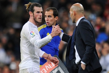 Vì Gareth Bale, “bố già” Florentino Perez đã phản bội HLV Zidane
