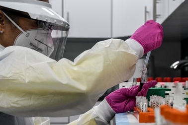 Mỹ, Anh, Đức có thể bắt đầu tiêm chủng vắc xin Covid-19 từ đầu tháng 12