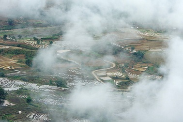 Huyền ảo ruộng bậc thang Y Tý mùa nước đổ