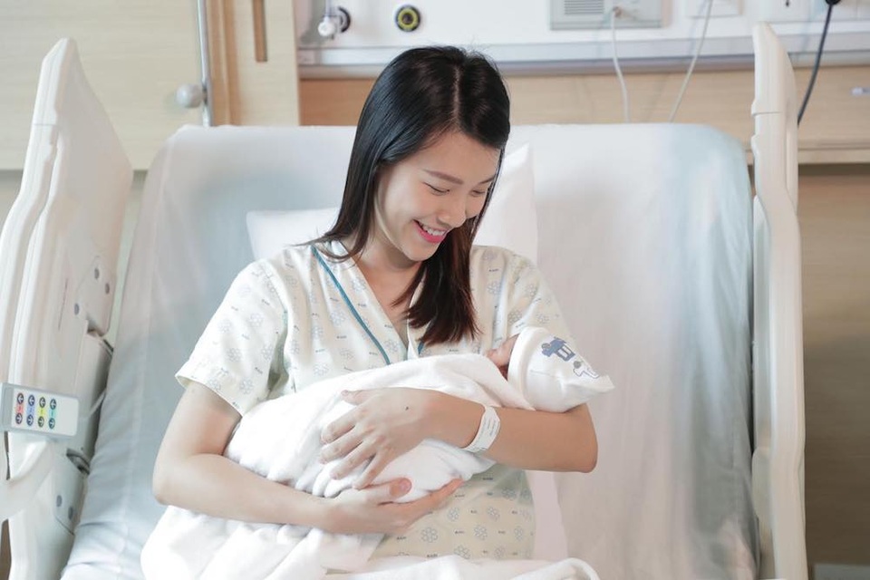 Mai Phương Thúy xưng “vợ chồng” với Noo Phước Thịnh, chơi ma sói xuyên đêm - 4 Mai Phương Thúy xưng “vợ chồng” với Noo Phước Thịnh, chơi ma sói xuyên đêm - 4