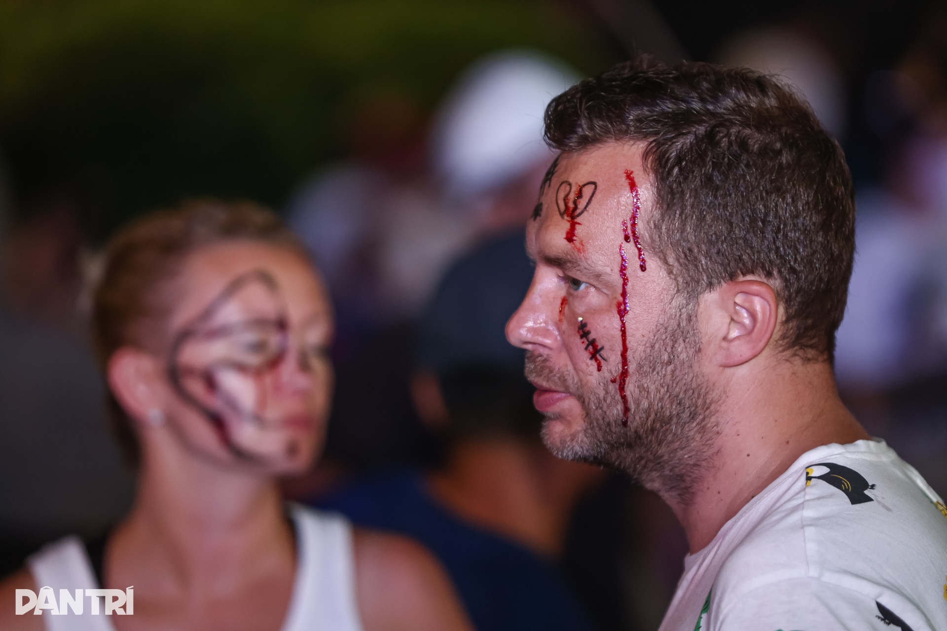 Phố đi bộ Nguyễn Huệ, Bùi Viện thất thủ trong đêm Halloween - 5