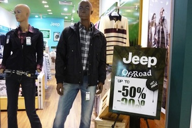 Hàng hiệu giá chưa đến... trăm ngàn