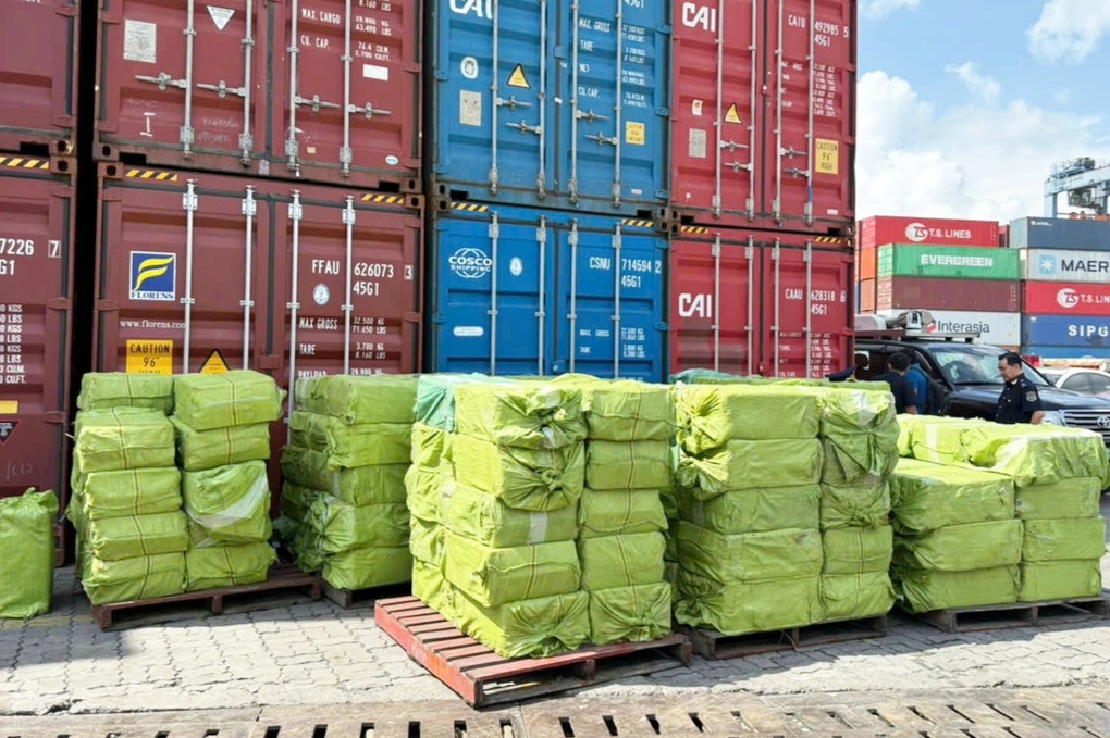 Xuất nhập khẩu đạt gần 356 tỷ USD sau 5 tháng - 2 Xuất nhập khẩu đạt gần 356 tỷ USD sau 5 tháng - 2