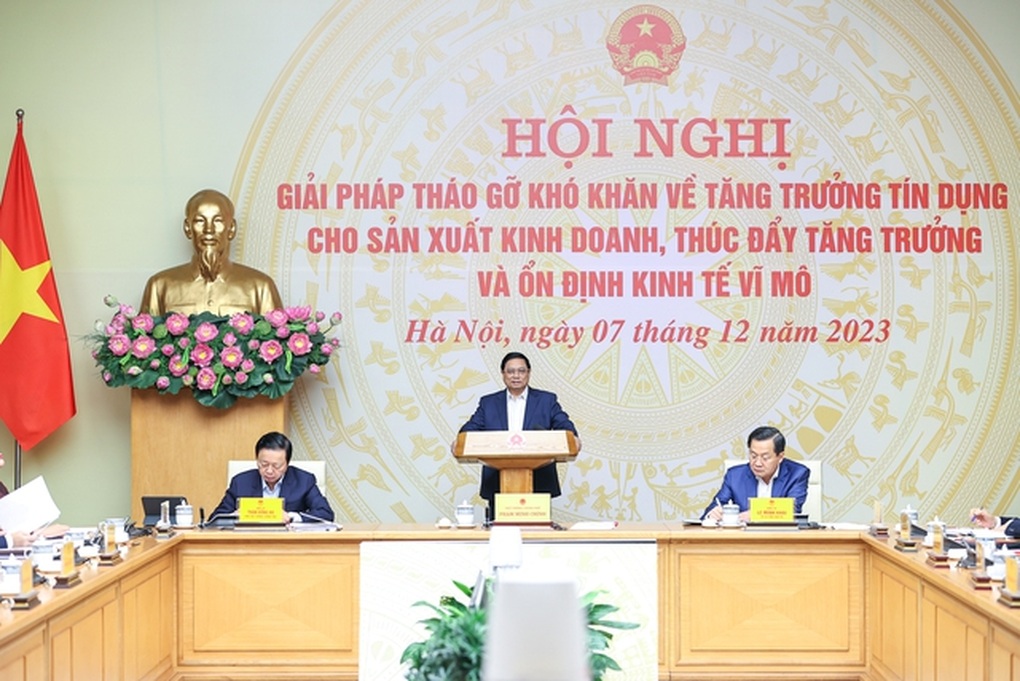 Thủ tướng: Chấm dứt cho vay tập trung vào doanh nghiệp, dự án sân sau - 1 Thủ tướng: Chấm dứt cho vay tập trung vào doanh nghiệp, dự án sân sau - 1