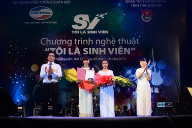 20 sinh viên đặc biệt tỉnh Thái Nguyên nhận học bổng của Viettel