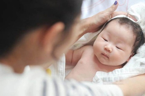 Từ hôm nay, các cặp vợ chồng được tự quyết định số con