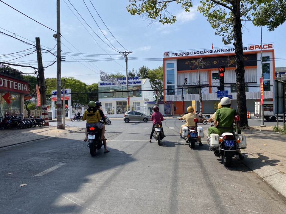 TPHCM an nhàn ngày làm việc đầu năm Tân Sửu - 6 TPHCM an nhàn ngày làm việc đầu năm Tân Sửu - 6