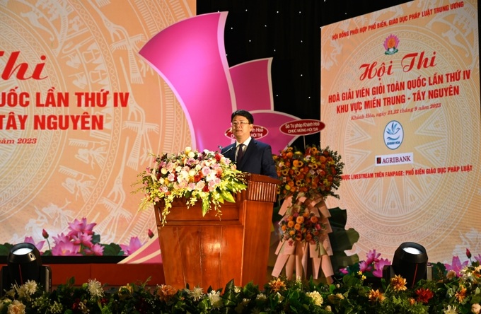 Ông Nguyễn Thanh Tịnh, Phó Chủ tịch Hội đồng phối hợp phổ biến, giáo dục pháp luật Trung ương, Thứ trưởng Bộ Tư pháp, Trưởng ban tổ chức Hội thi