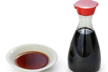 Hôn mê vì uống quá nhiều xì dầu