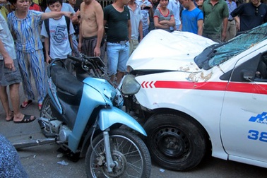 Lời khai mâu thuẫn trong vụ tài xế xe ôm “ngẫu hứng” lái taxi