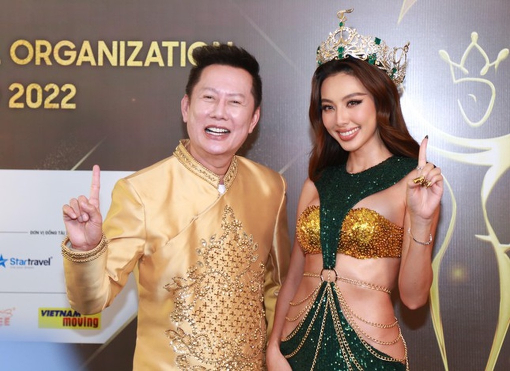 Chủ tịch Miss Grand: Từ quá khứ nghèo tới ông trùm hoa hậu gây tranh cãi - 2 Chủ tịch Miss Grand: Từ quá khứ nghèo tới ông trùm hoa hậu gây tranh cãi - 2