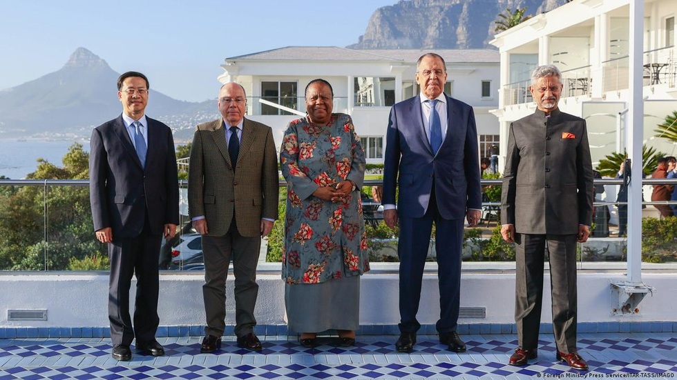 Sự trỗi dậy của BRICS và nỗ lực phác thảo trật tự thế giới mới - 3 Sự trỗi dậy của BRICS và nỗ lực phác thảo trật tự thế giới mới - 3