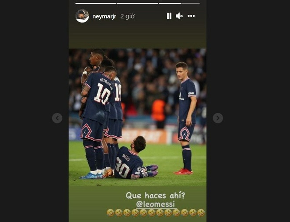 Messi, Neymar và Mbappe gây sốt với màn cởi áo ăn mừng - 3 Messi, Neymar và Mbappe gây sốt với màn cởi áo ăn mừng - 3