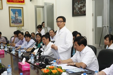 Phó Thủ tướng Vũ Đức Đam: Không chủ quan khi dịch sốt xuất huyết đi ngang
