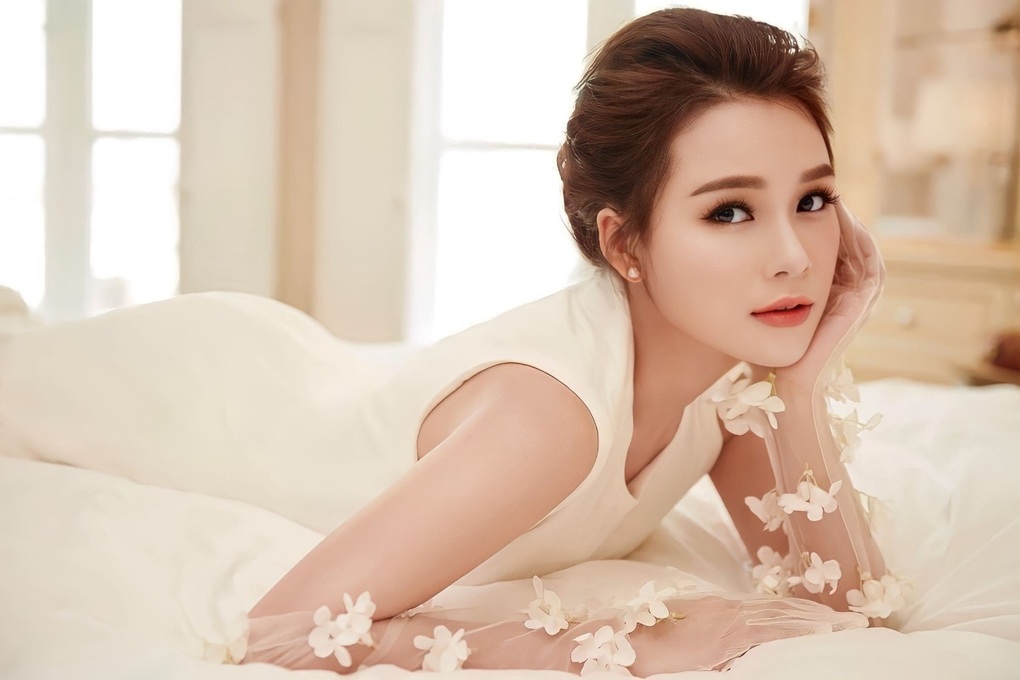 Sam và dàn hot girl nổi đình đám một thời theo chồng bỏ cuộc chơi - 1 Sam và dàn hot girl nổi đình đám một thời theo chồng bỏ cuộc chơi - 1