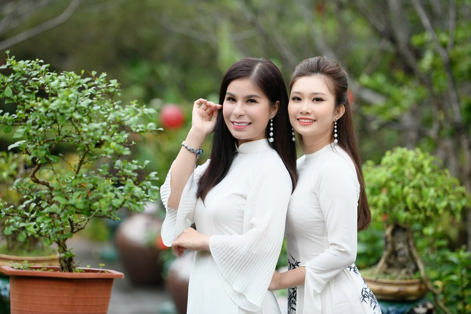 Rưng rưng nhớ mẹ với MV của Linh Hoa, Thanh Quý - 1 Rưng rưng nhớ mẹ với MV của Linh Hoa, Thanh Quý - 1