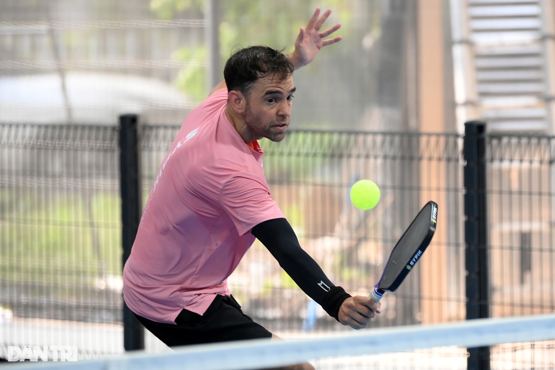 Cảm xúc ăn mừng thăng hoa, đôi công kịch tính trong giải pickleball Dân trí - 11