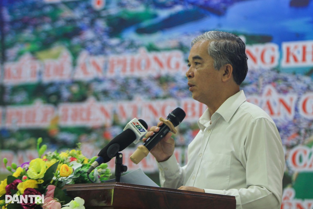 Nhóm trộm cát chống trả quyết liệt, đánh chìm phương tiện để tẩu thoát - 3 Nhóm trộm cát chống trả quyết liệt, đánh chìm phương tiện để tẩu thoát - 3